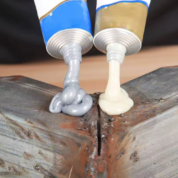 Adeziv foarte puternic pentru reparații metal